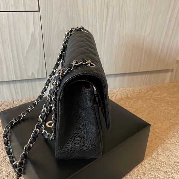 Authentic Chanel Caviar double flap handbag - Picture 2 of 4